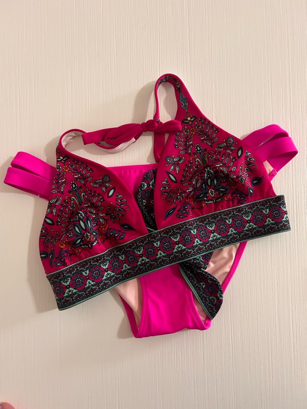 👙🌺🦩NWOT🦩👙💗PINK Victoria’s Secret Hot Pink Paisley Bikini Set🦩👙🌺
